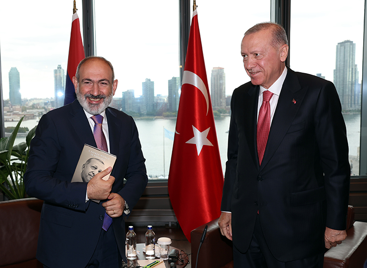 Paşinyan Erdoğan
