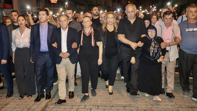 Trabzon’da Işıklar Sinem Somun Için Yandı1