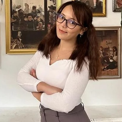 Esra BAYRAM