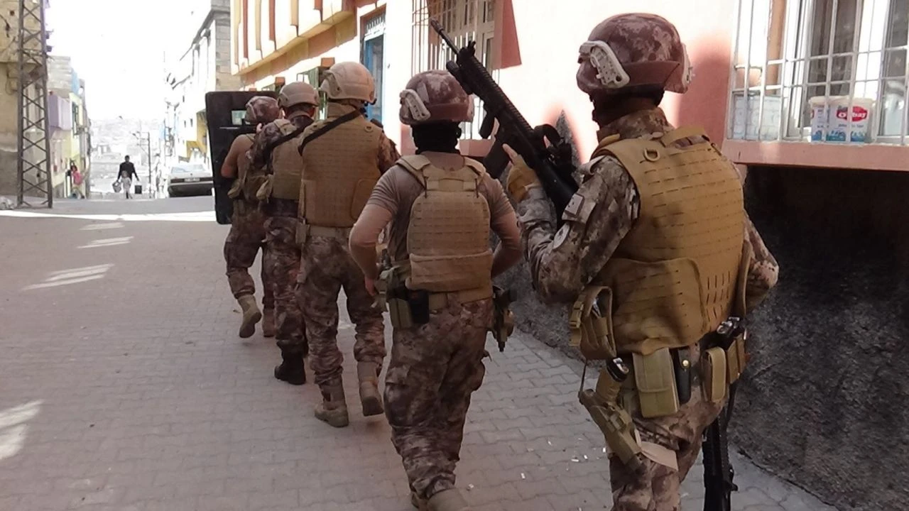 Van’da Terör Operasyonu 15 Zanlı Yakalandı2
