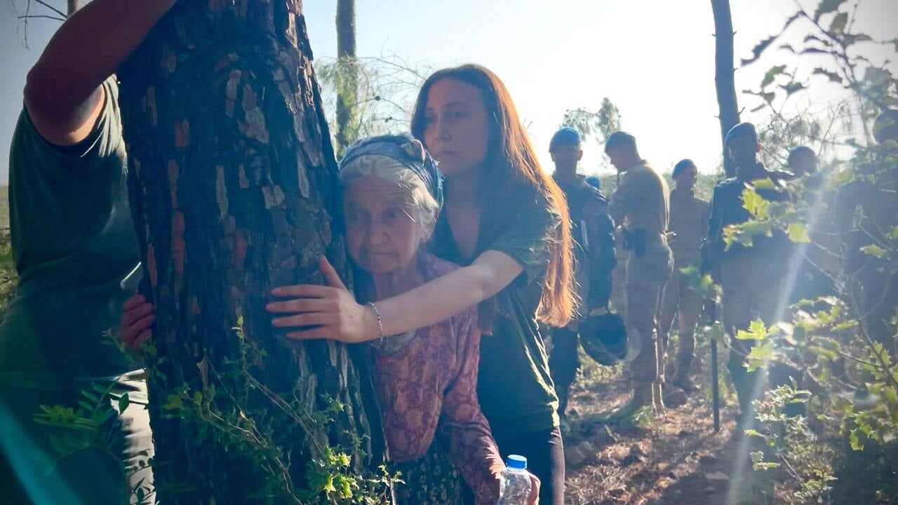 Akbelen Direnişinin Simge Ismi Zehra Yıldırım Yaşamını Yitirdi