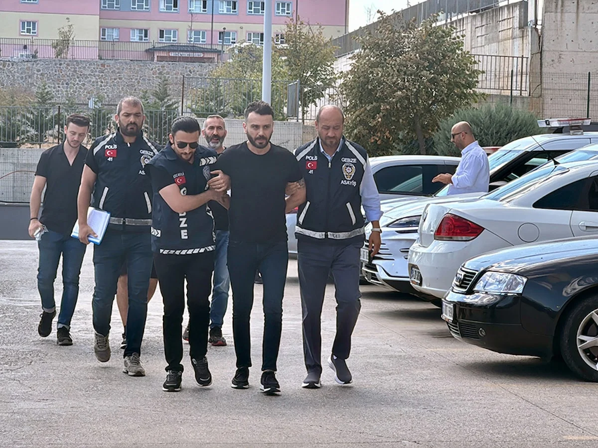 Babaya Tokat Atan Sürücü Tutuklandı İş Yeri Kurşunlandı1