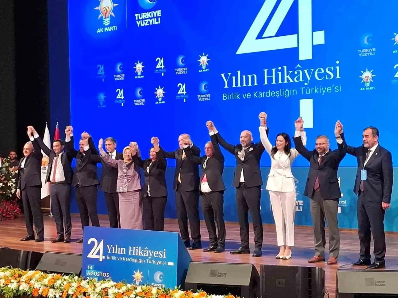 Chpden Ak Partiye Gecen Belediyeler Kac Belediye Ak Partiye Gecti