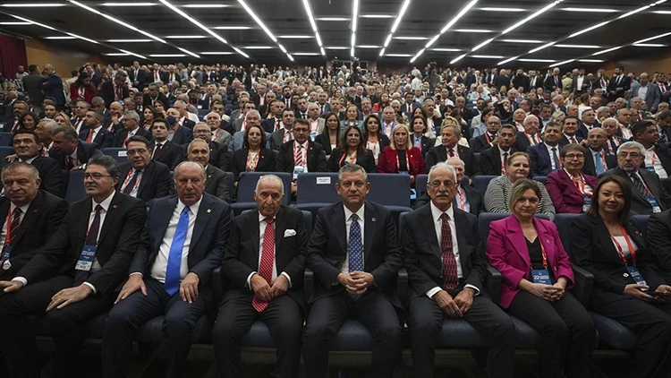 Chp’nin 22. Kurultayı Başladı Delegeler Ve Önemli Isimler Salonda-1