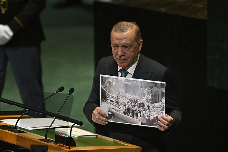 Cumhurbaşkanı Erdoğan Bm Genel Kurulu'nda Tarihi Açıklamalarda Bulundu