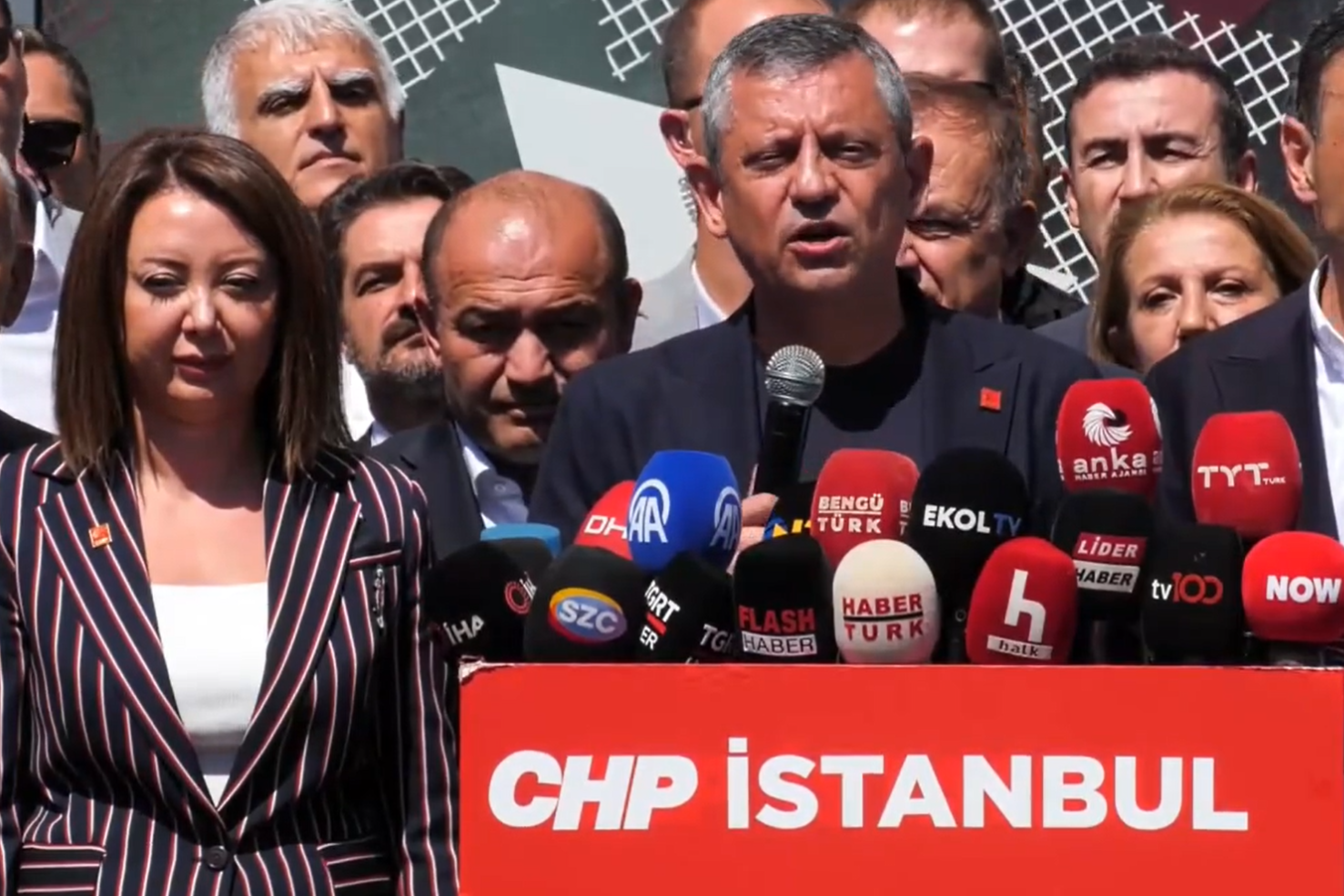 özgür özel istanbul