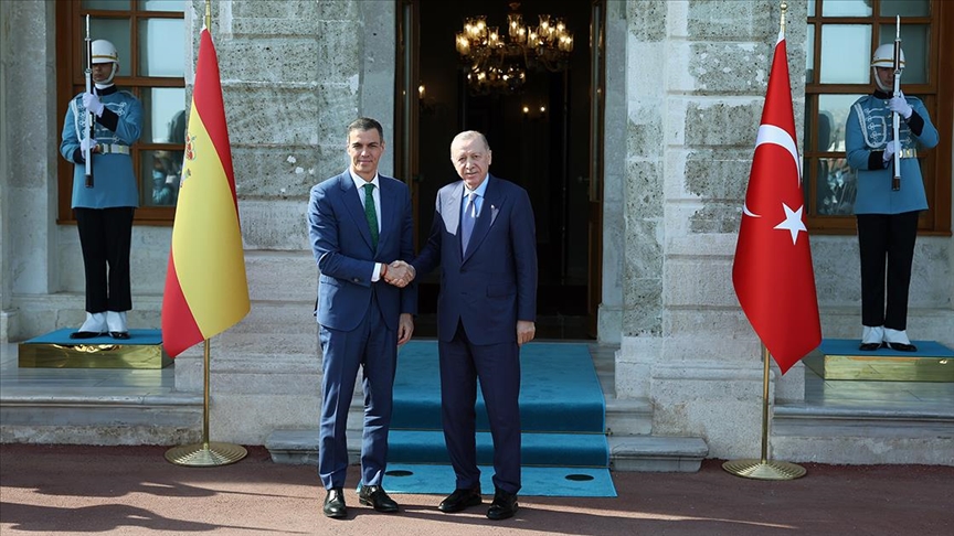Erdoğan Sanchez (2)