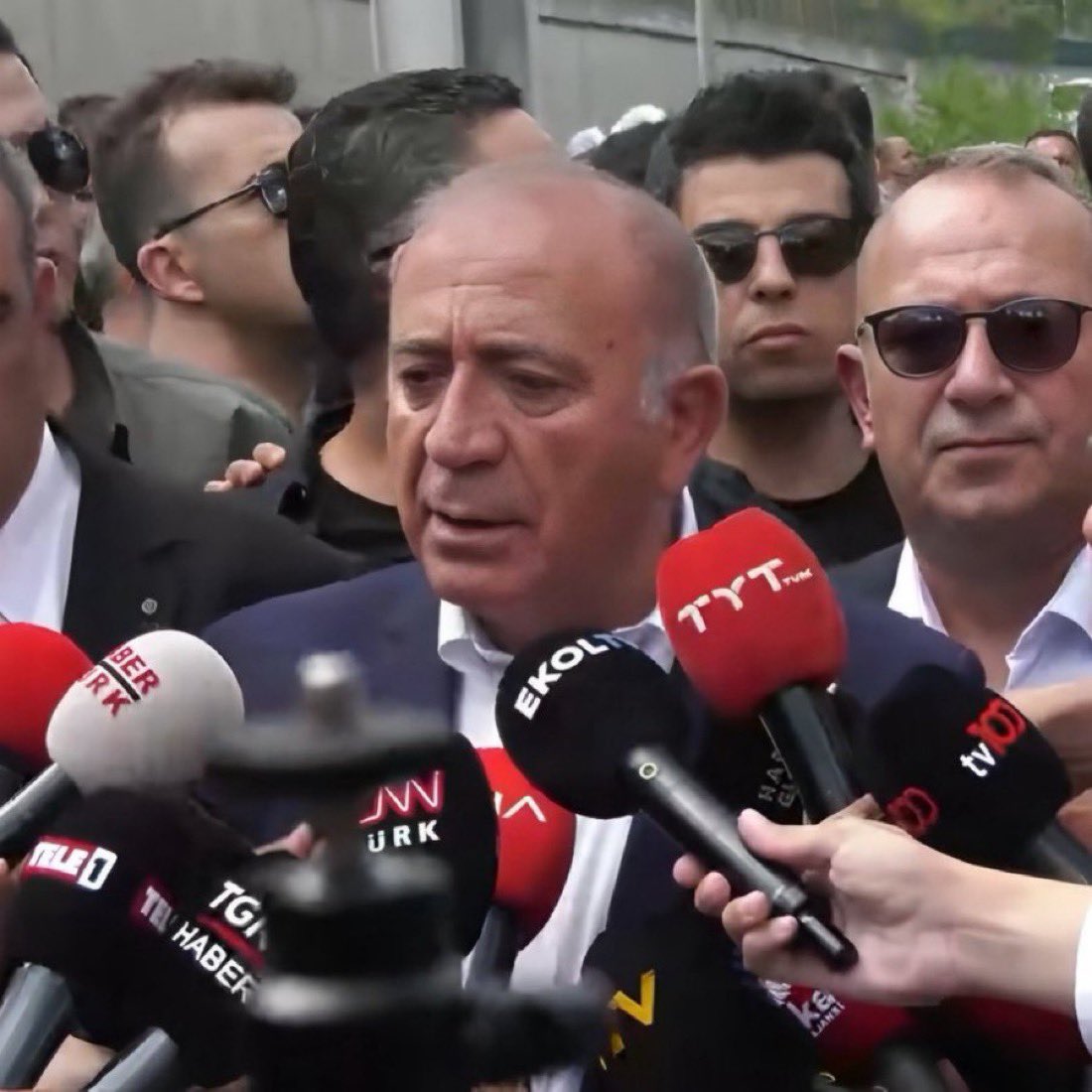 Gürsel Tekin Bina Açıklama