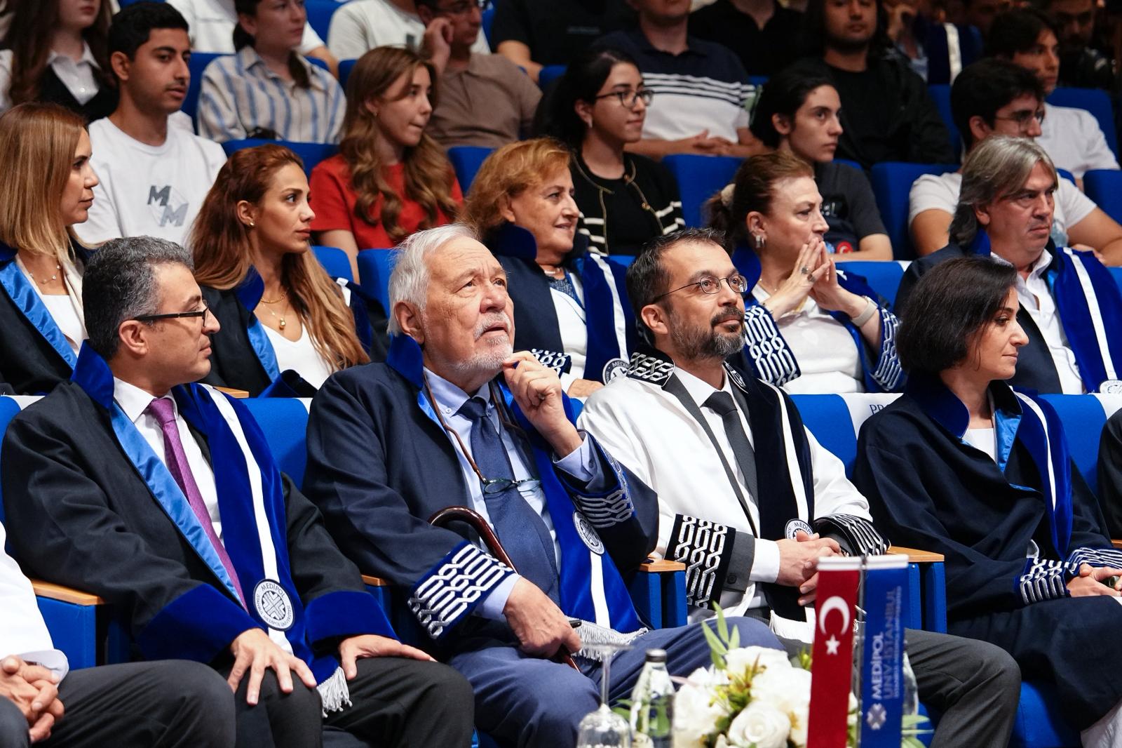 İlber Ortaylı “Türkler Tarih Yapar Ama Tarihçi Değildir”