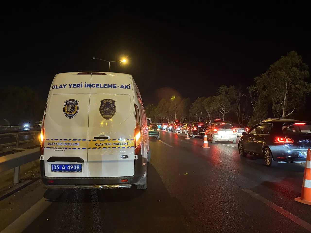 İzmir’de Motosiklet Kazası Bariyere Çarpan Sürücü Hayatını Kaybetti1