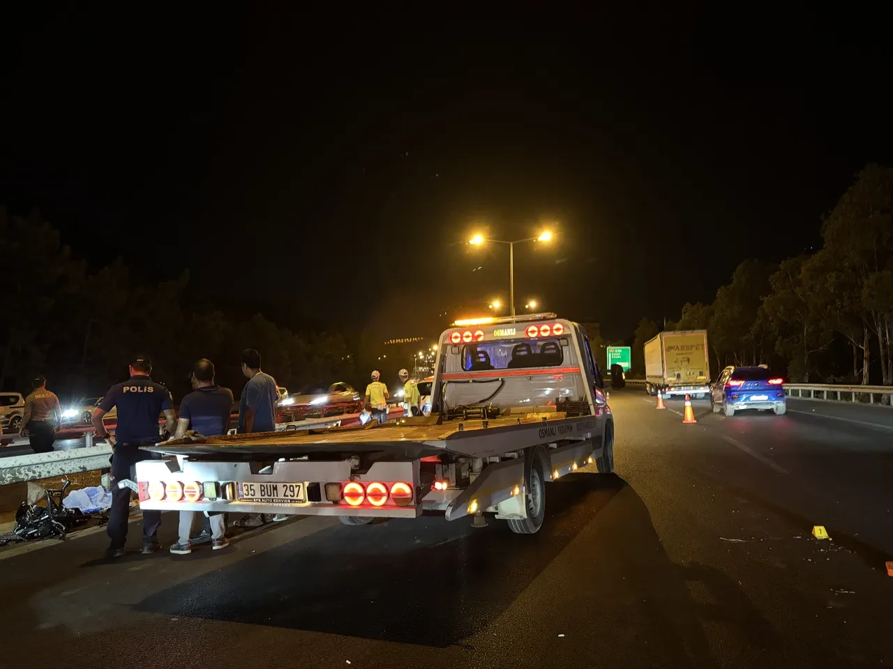 İzmir’de Motosiklet Kazası Bariyere Çarpan Sürücü Hayatını Kaybetti2