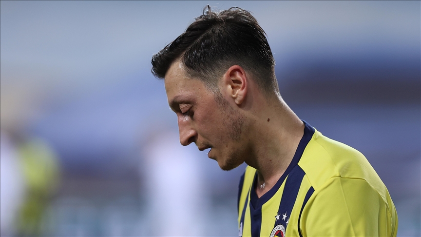 Mesut Özil Alman