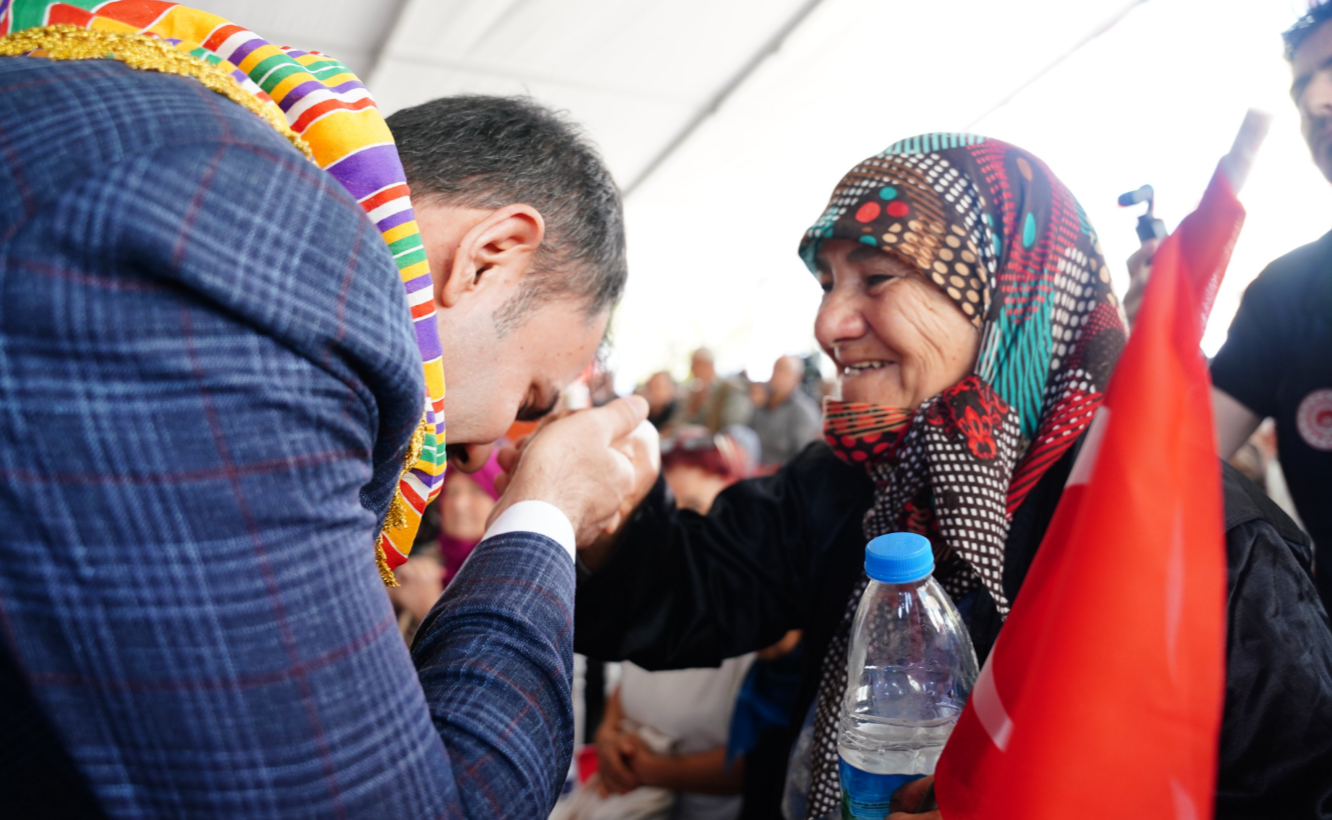 Murat Kurum Sındırgı