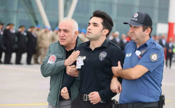 Polis Şeyda Yılmaz 2