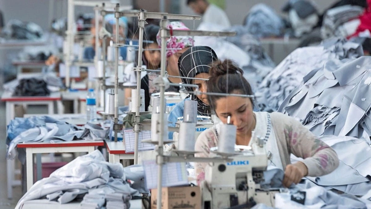 Tekstil Sektörü Çöktü Mü Binlerce Çalışan Işini Kaybetti2