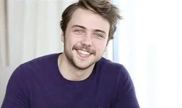 Tolga Sarıtaş Kim