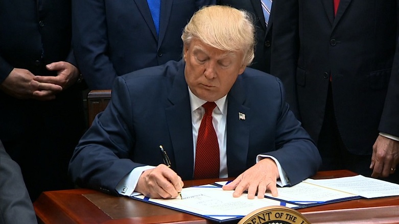 Trump’tan Ithal Kamyonlara Vergi Yüzde 25’Lik Gümrük Duvarı Geliyor