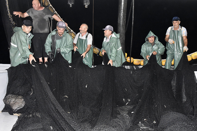 Vira Bismillah! Balıkçılar Denize Açıldı5