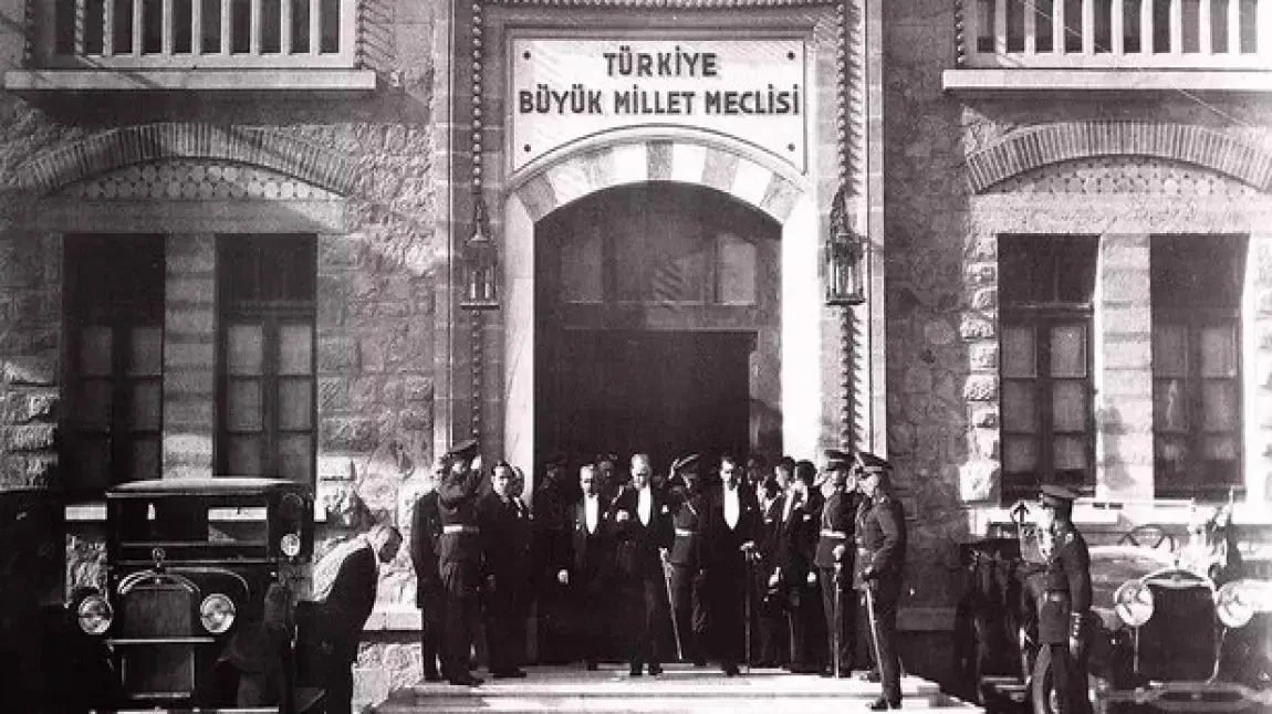 13 Ekim Ankaranın Başkent Olusu