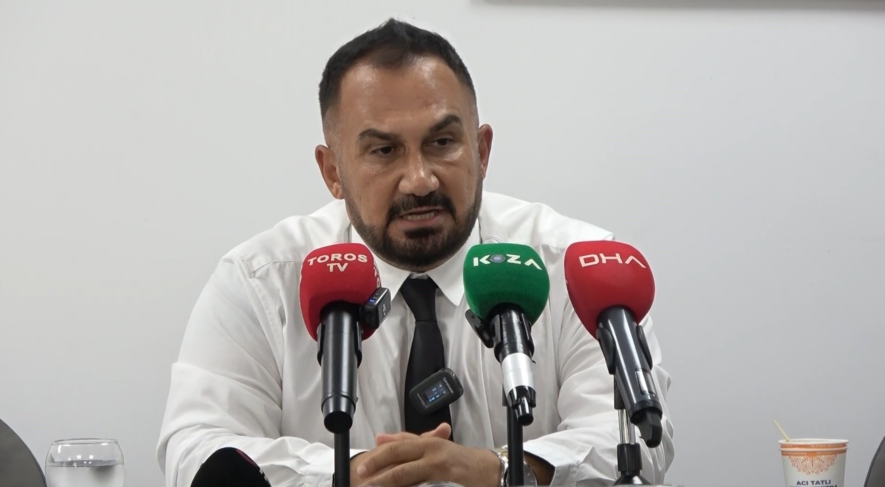 Adanaspor Teknik Direktörü Yüksel Yeşilova (2)