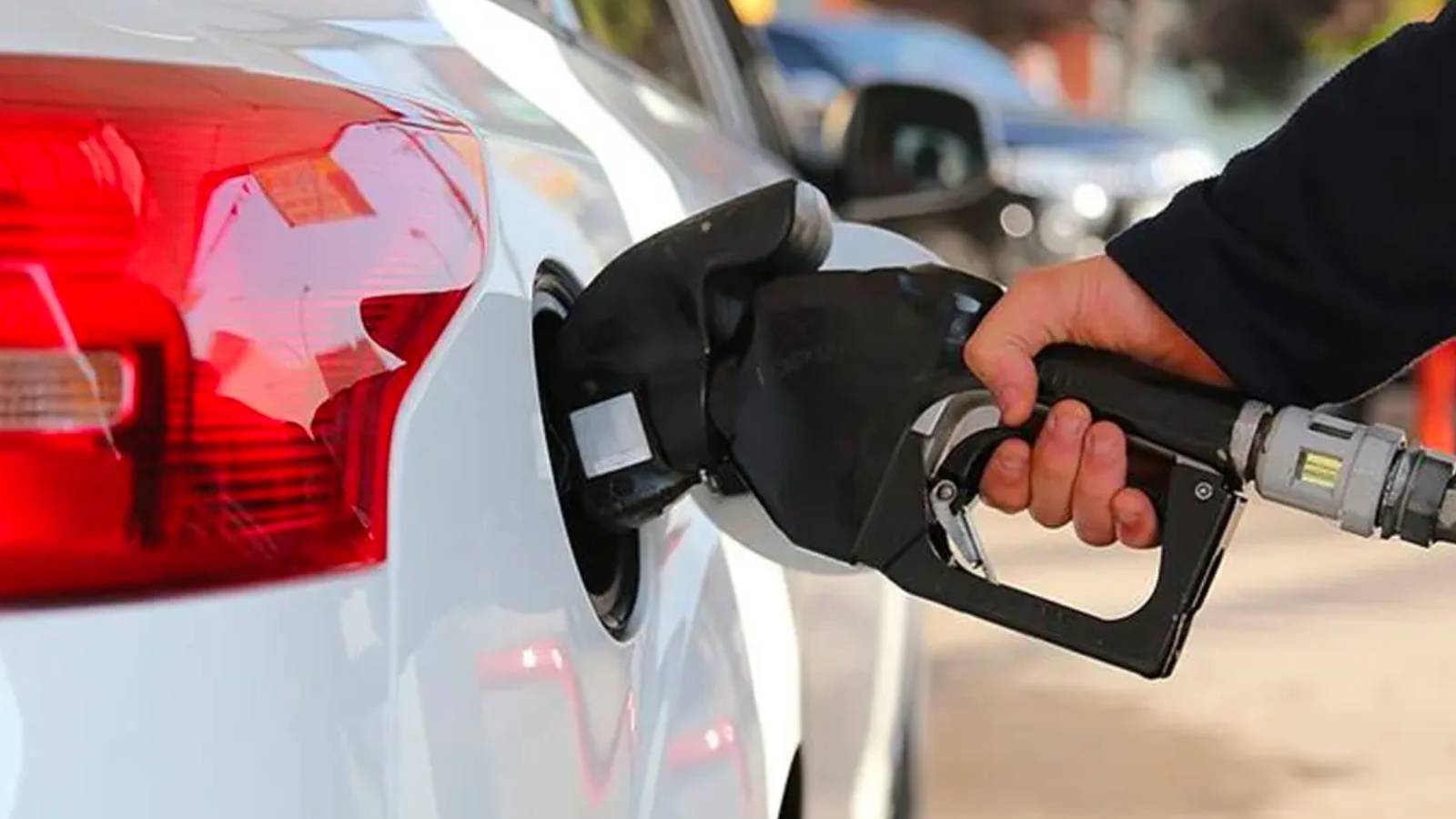 Akaryakıta Bu Gece Yarısı Zam Geliyor! İşte Yeni Fiyatlar