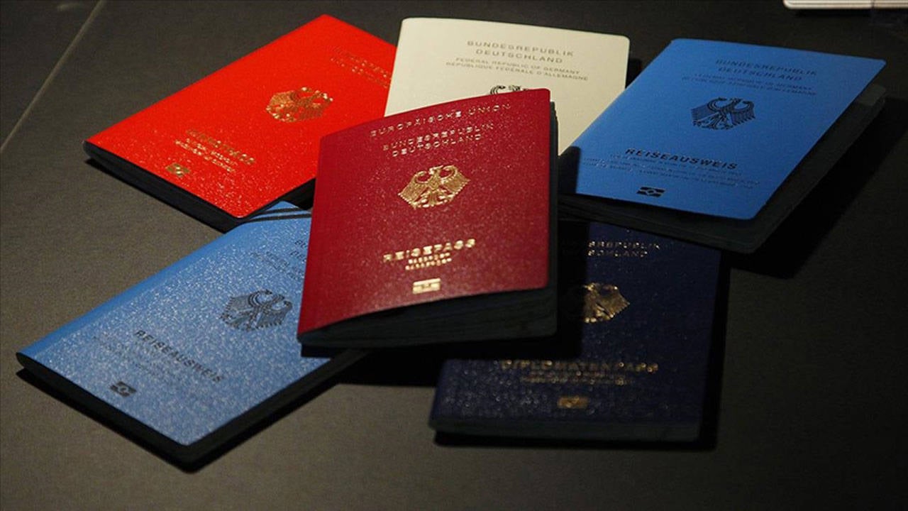 Almanya Rekor Sayida Vatandaslik Verdi Ikinci Sirada Turkiye Var
