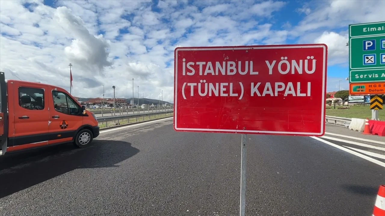 Bolu Dagi Tuneli Istanbul Yonu 31 Ekime Kadar Gunde 5 Saat Kapatilacak