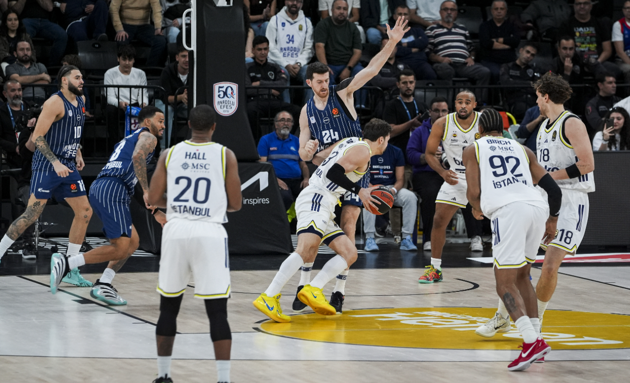 Fenerbahçe Beko Fenerbahçe Basketbol Anadolu Efes 3