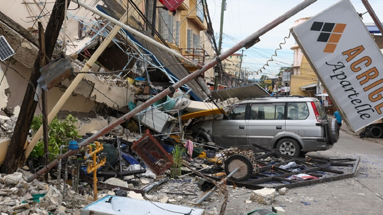 Filipinler Deprem