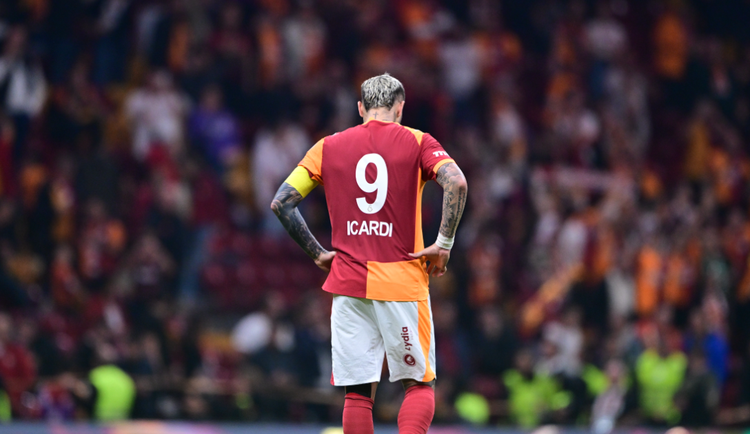 Trabzonspor maçıyla birlikte Galatasaray tarihine geçen Icardi, 100 resmi maça ulaşan yabancı futbolcular arasına girecek. Bu başarı, Arjantinli yıldızın sarı-kırmızılılardaki unutulmaz kariyerine yeni bir kilometre taşı ekleyecek.