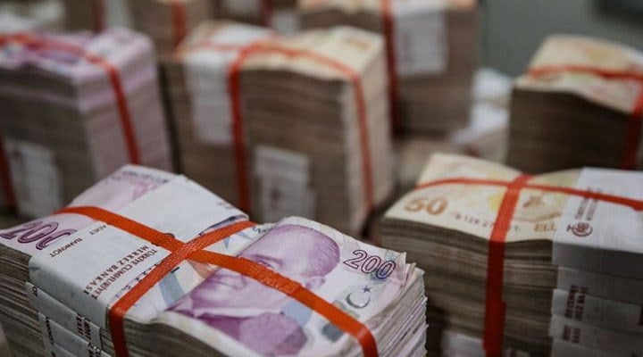 Gelir artıyor ama yetmiyor: Bütçe açığı rekor seviyede!
