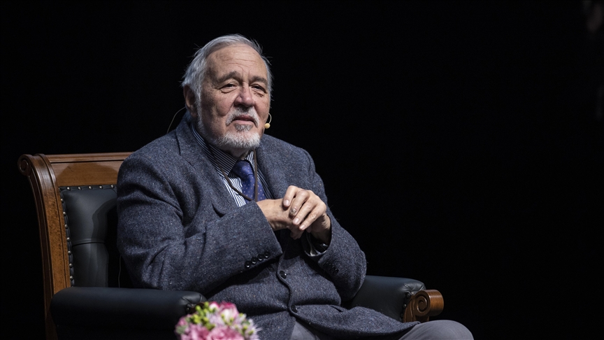 İlber Ortaylı, Cumhuriyet'in 29 Ekim 1923 Tarihli Ilan Belgesini Paylaştı1