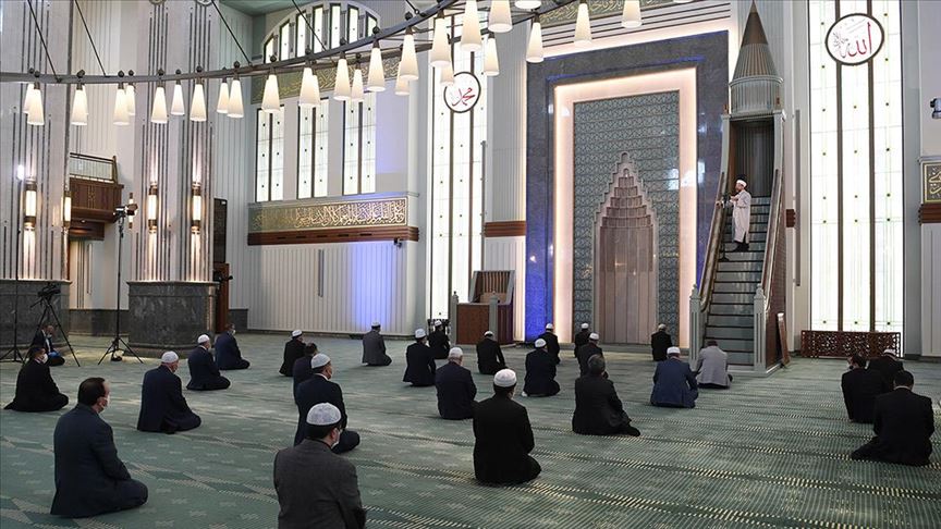 İstanbul’daki Okullarda Yeni Düzenleme Cuma Namazına Kolaylık Talimatı3