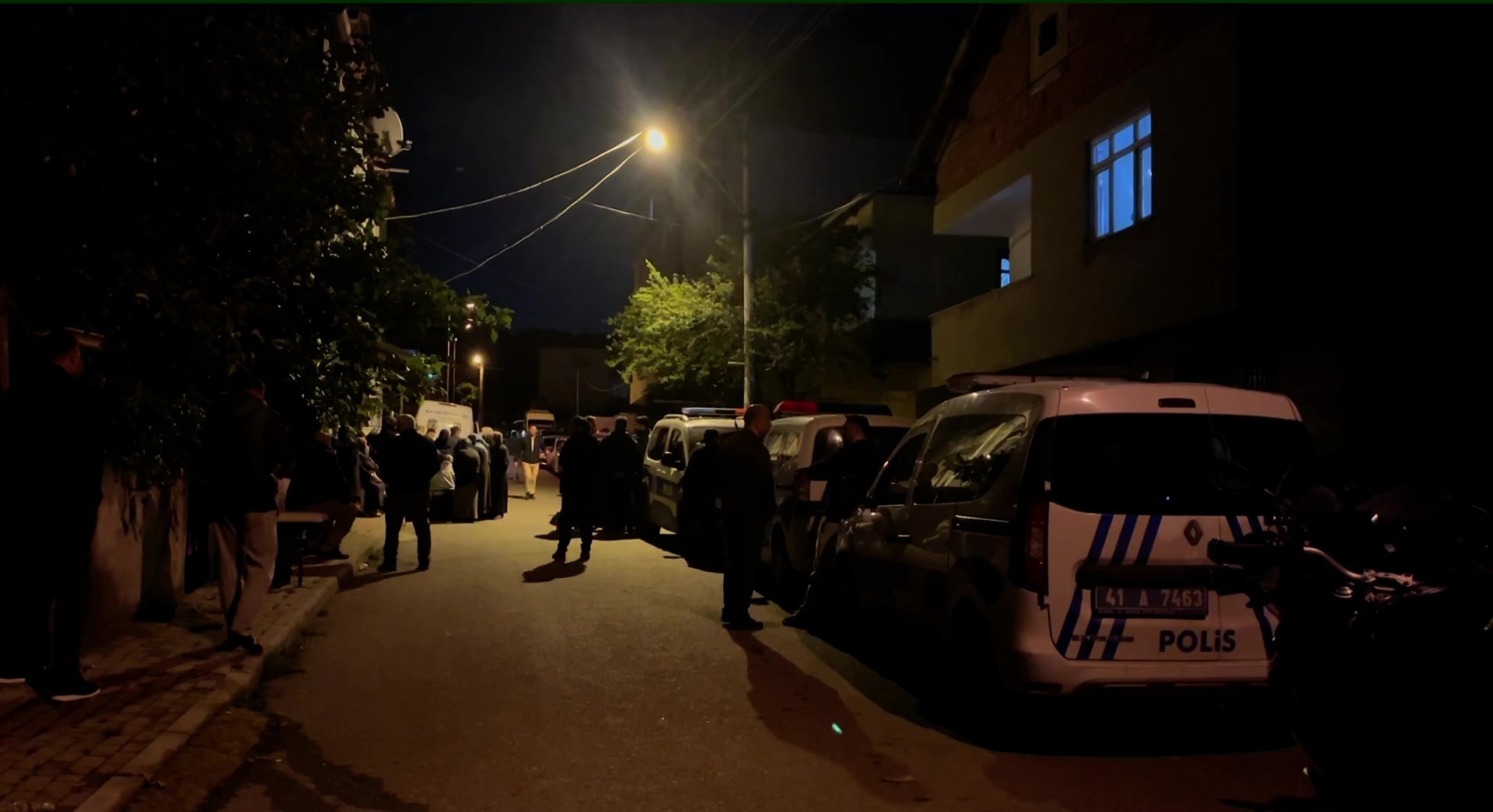 Kocaeli’de Yanlışlıkla Kızını Vuran Baba, Aynı Silahla Canına Kıydı1