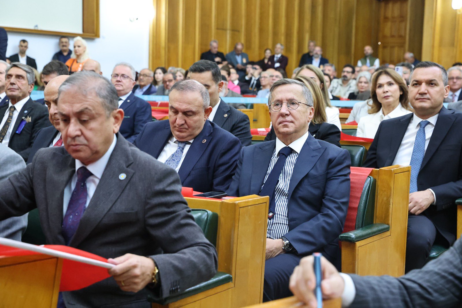 Lütfü Türkkan İyi̇ Parti̇