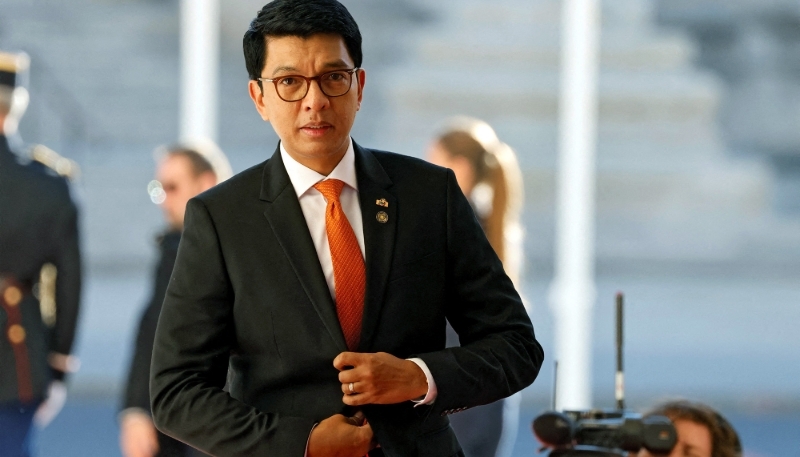 Madagaskar Karıştı, Cumhurbaşkanı Kaçtı! Rajoelina Ülkesini Terk Etti1