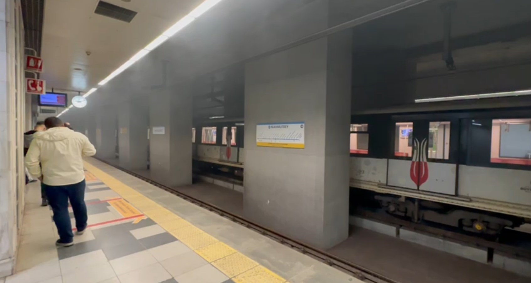 Mahmutbey Metrosunda Korkutan Yangın! Metro Frenleri Alev Aldı1