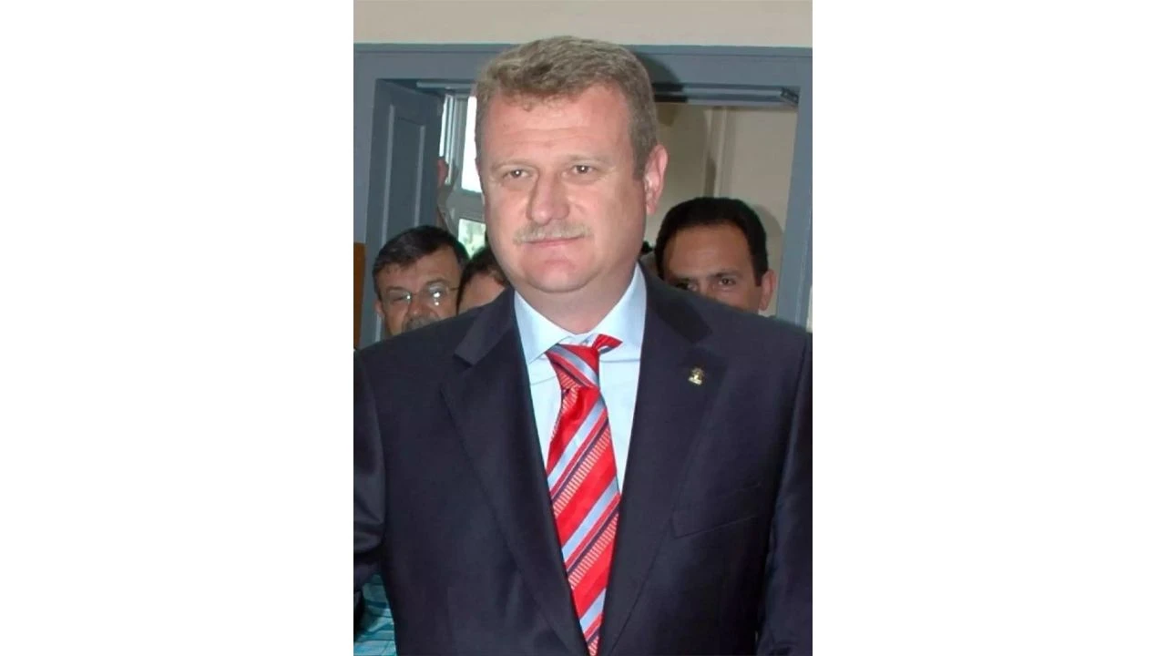 Mehmet Danis Kimdir