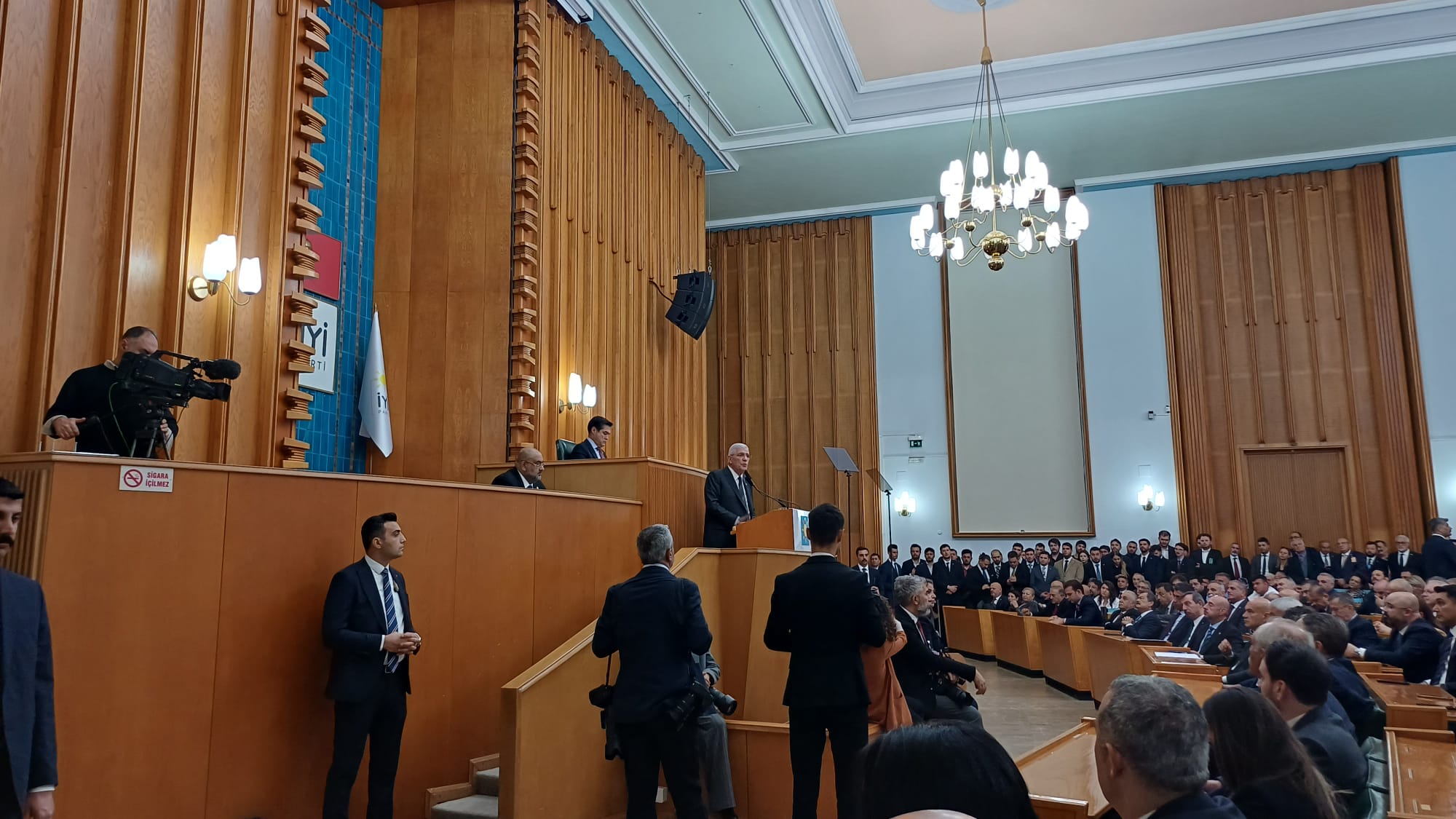 Müsavat Dervişoğlu’dan “Tezkere” Kararına 3 Kritik Soru4