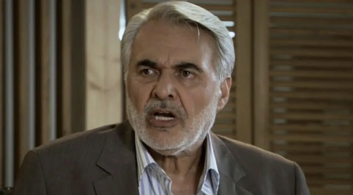 NAMIK KEMAL YİĞİTTÜRK KİMDİR? 
1945 yılında İstanbul’da dünyaya gelen Namık Kemal Yiğittürk, sanat hayatına tiyatro sahnelerinde başladı. Televizyon izleyicisiyle ilk kez 2002 yılında yayınlanan Sırlar Dünyası dizisiyle buluştu. Oyunculuk kariyeri boyunca pek çok dizi ve filmde rol alan Yiğittürk, Kurtlar Vadisi dizisinde canlandırdığı ‘Baba Memduh’ karakteriyle hafızalarda yer etti.
Namık Kemal Yiğittürk’ün sinema kariyerindeki önemli yapımlardan biri 2012 yılında vizyona giren Fetih 1453 filmiydi. Usta oyuncu, yaşamının son dönemini Darülaceze’de geçirdi ve burada hayatını kaybetti.