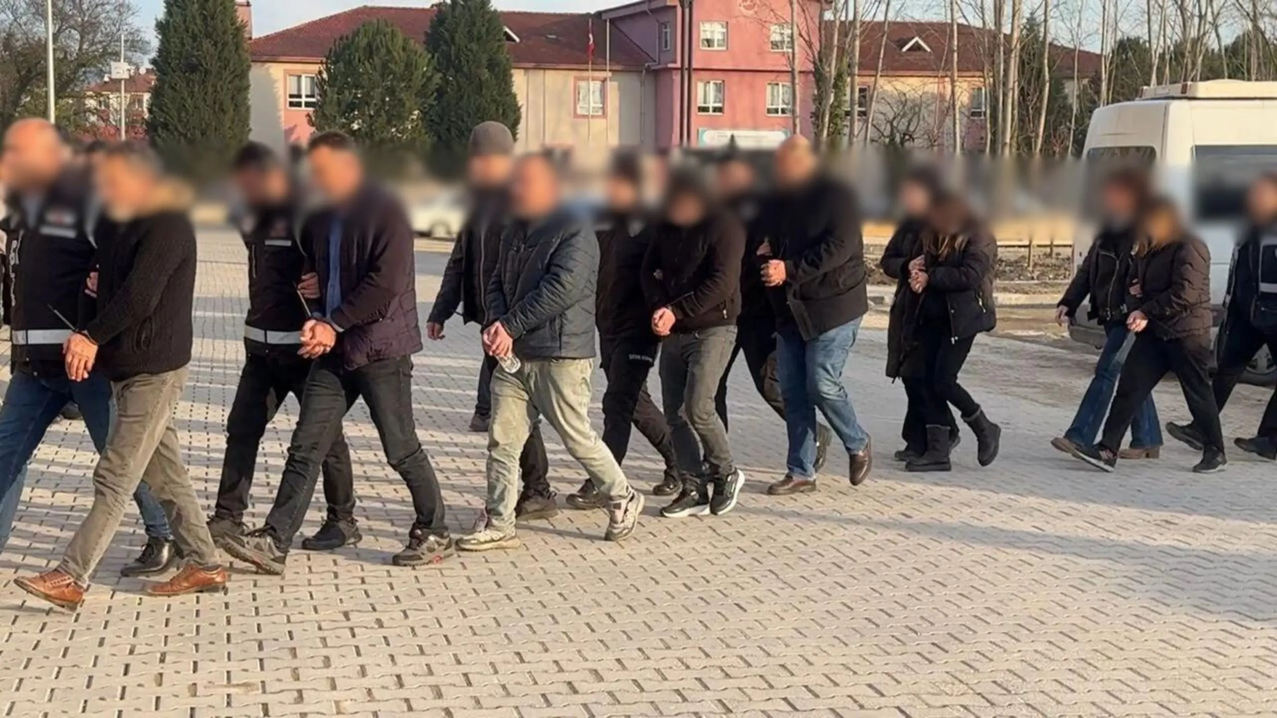 Nevşehir’de ‘Resmi Belgede Sahtecilik’ Operasyonu 17 Kişi Tutuklandı