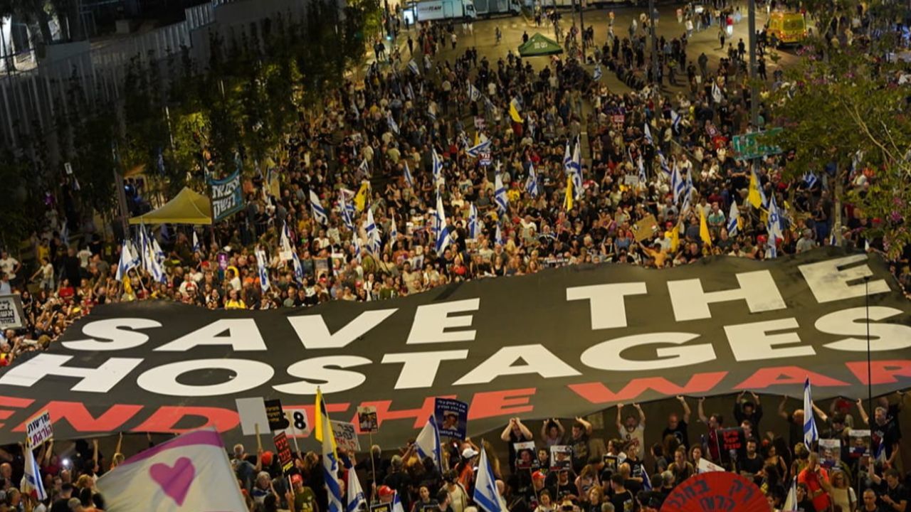 Tel Aviv Ayaklandı! Halk, Netanyahu’yu Protesto Etti1