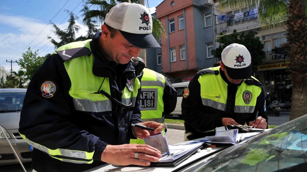 Trafikte Yeni Dönem Başlıyor Her Ihlal Ağır Ceza Getirecek1