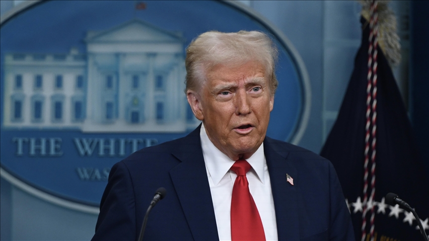 Trump Çin’e Yüzde 100 Gümrük Vergisi Uygulayacak