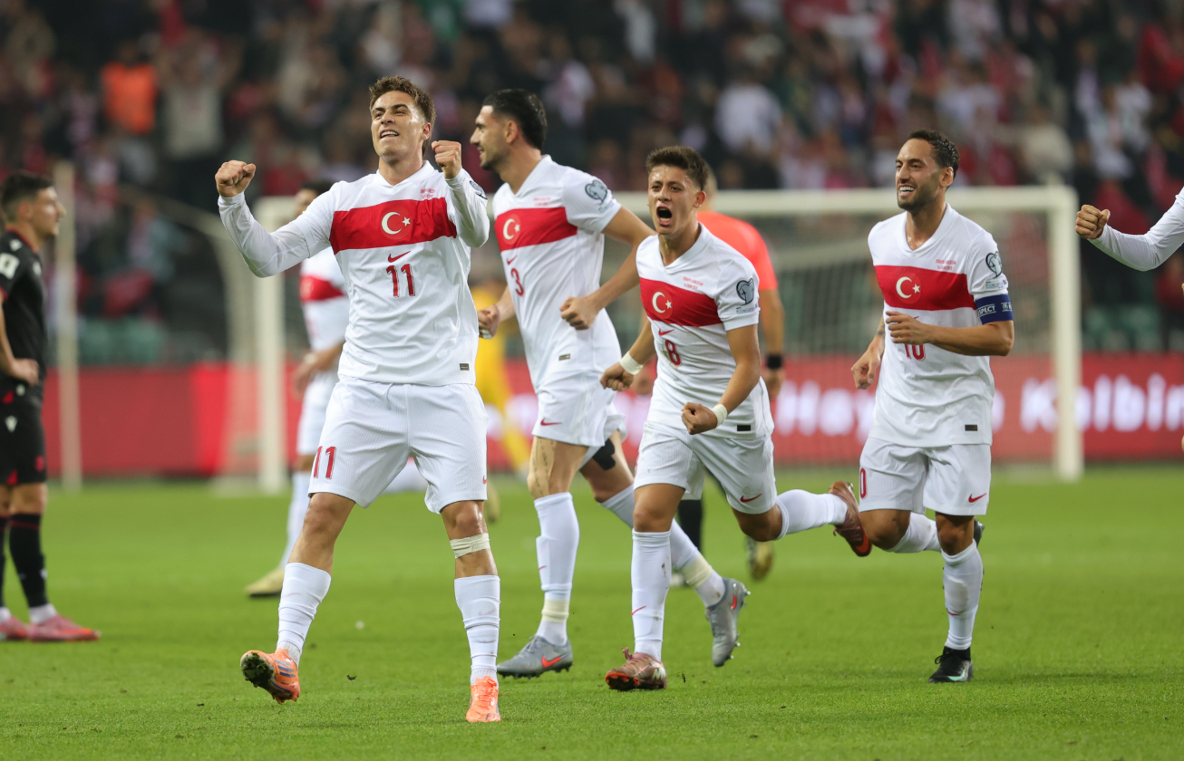Türkiye Gürcistan Milli Takım Gol Sevinci Kenan Yıldız Arda Güler