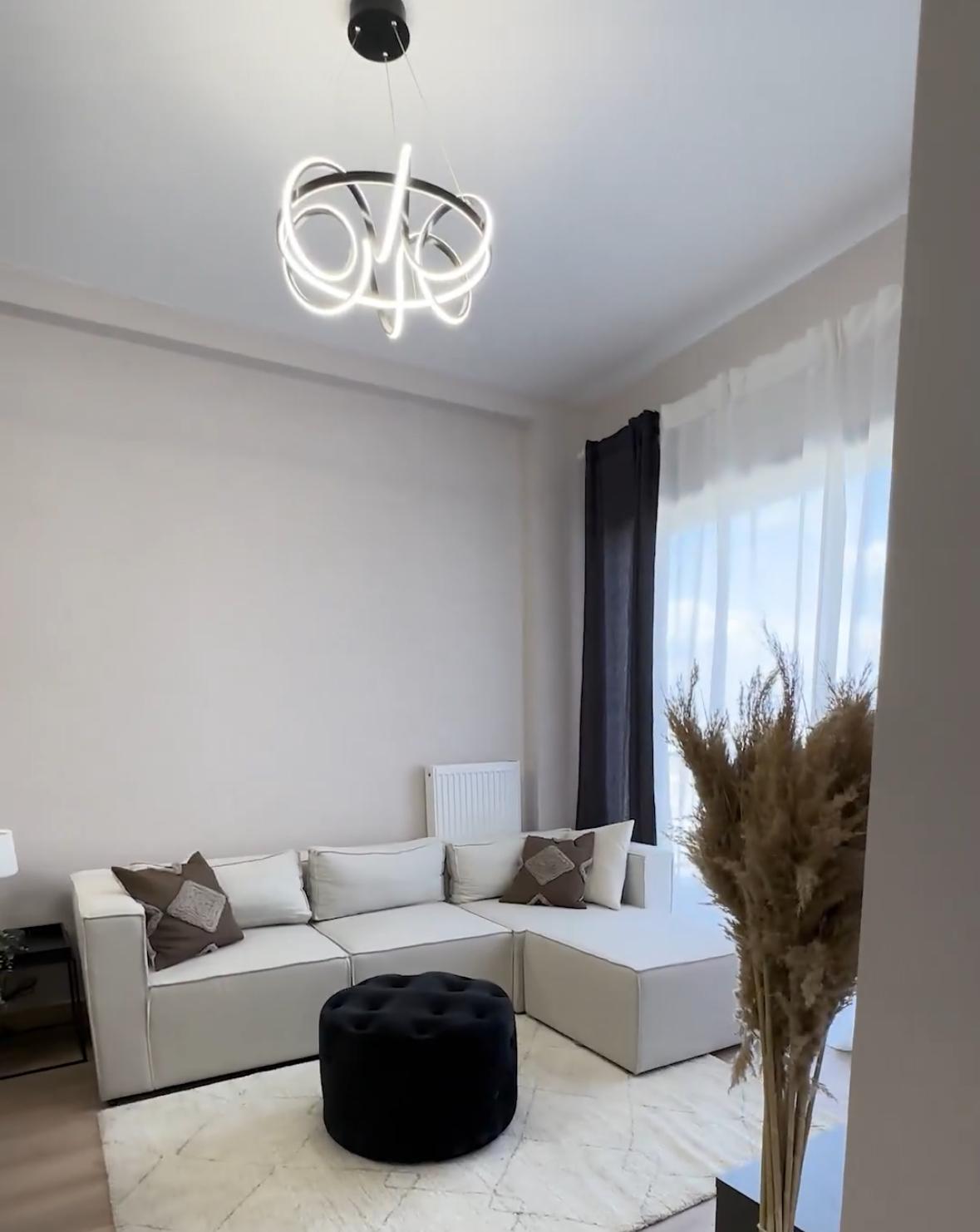 İstanbul’da 1+1 konutlar 1 milyon 950 bin TL’den satılacak ve taksitleri 7 bin 313 TL olarak belirlendi.