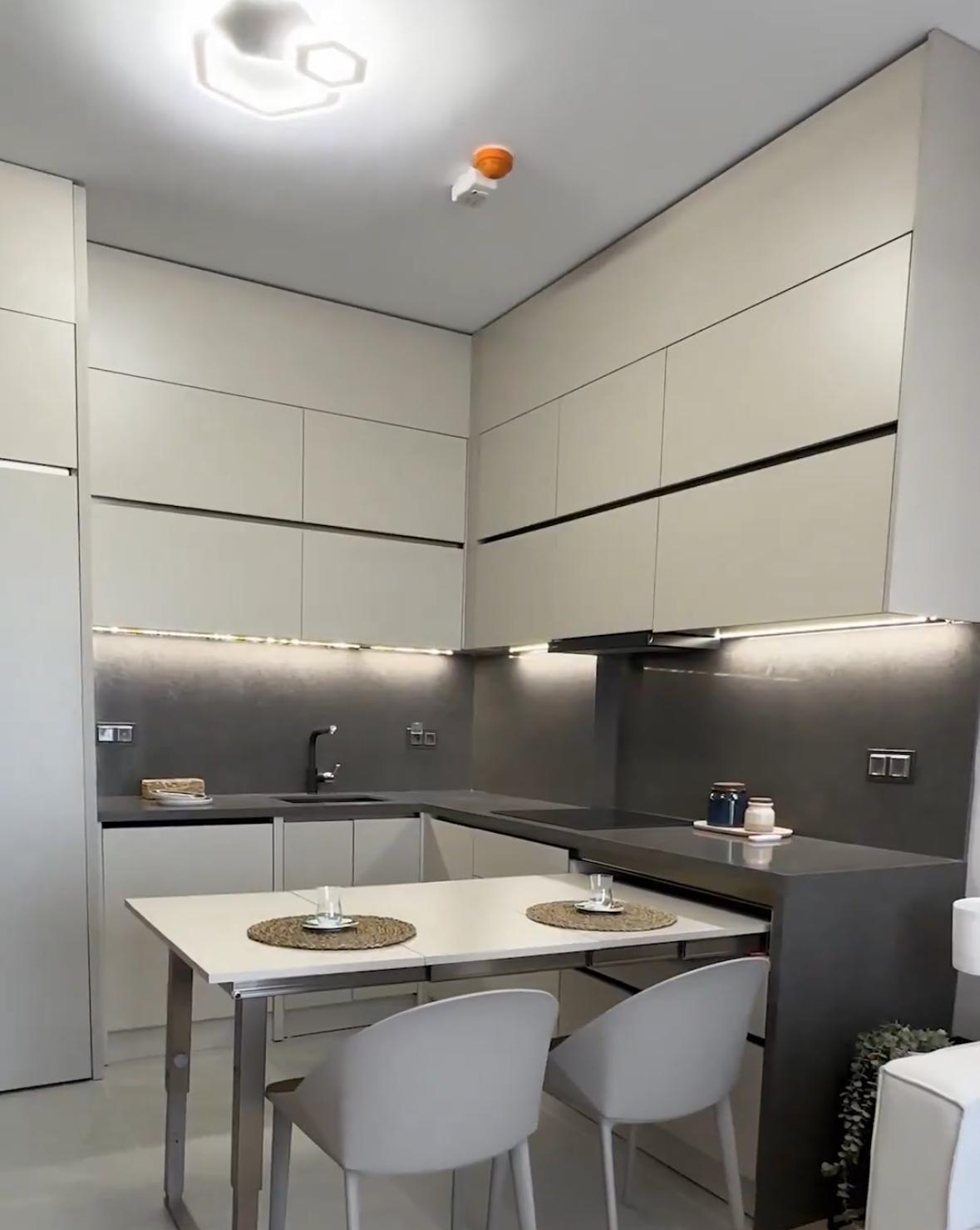 İstanbul’daki 65 metrekarelik 2+1 konutların satış fiyatı 2 milyon 450 bin TL. Aylık taksitler ise 9 bin 188 TL olacak.