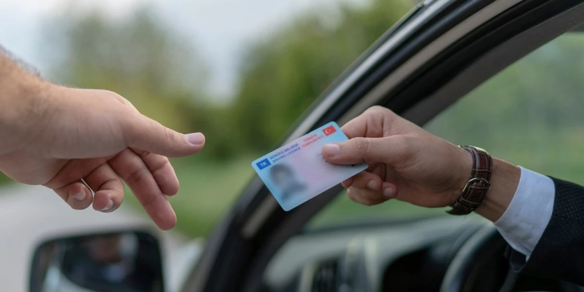 Yarın Son Gün! Ehliyet Yenileme Ücreti 15 Tl’den 7 Bin Tl’ye Çıkacak2