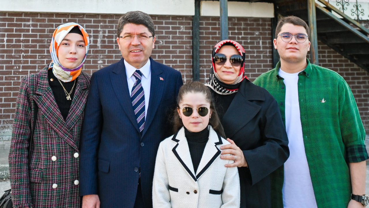 Yılmaz Tunç Ailesi