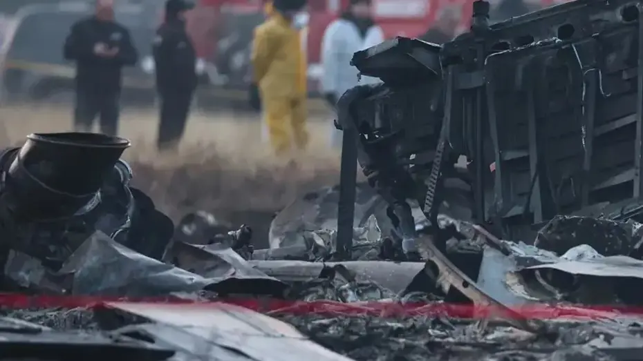 000 83 Q R9 U Q 340257 400131 757461